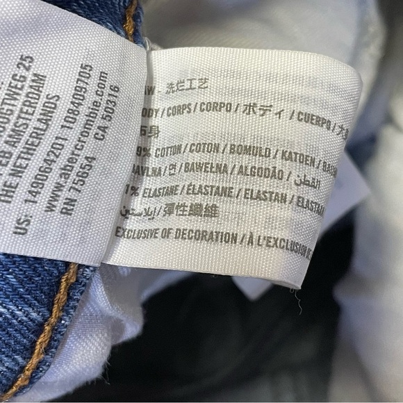 Abercrombie & Fitch High Rise 4" Jean Shorts Blue Denim Distressed Womens 25/0 - Picture 6 of 7